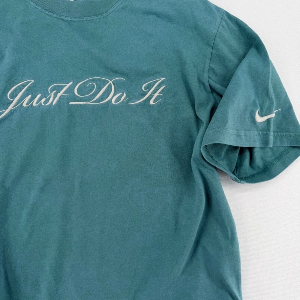 Nike Just Do It Script Tee Women XS Green Loose Fit Graphic
